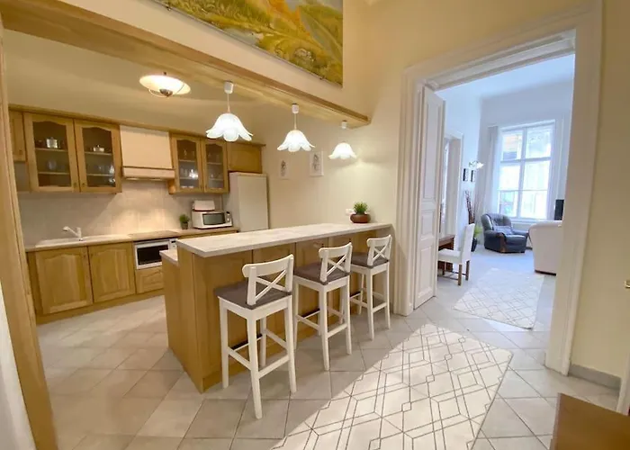 Spacious Andrassy